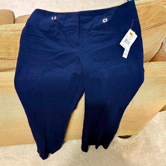 JOE B. Navy Pants - Picture 2 of 2